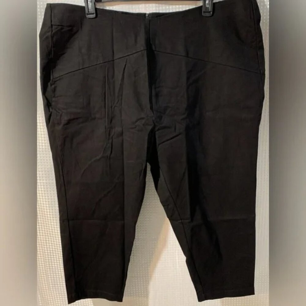Unique Vintage Black Capri Pants - Picture 3 of 9